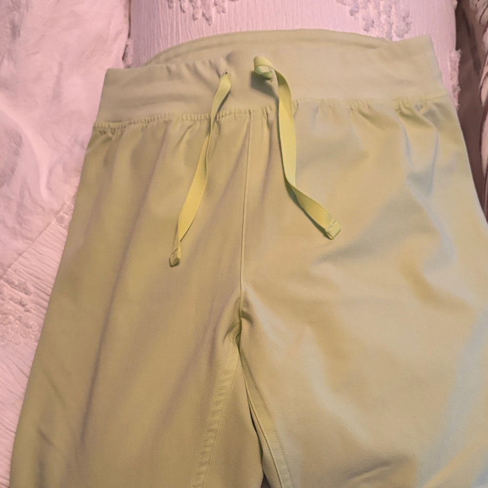 High waisted Figs Livingston scrub pants